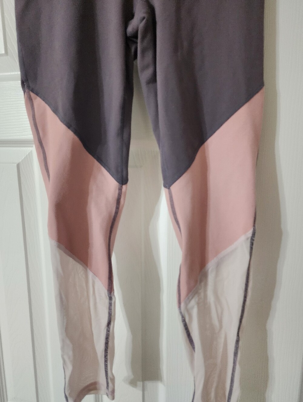 Fabletics 7/8th Legging - Picture 2 of 3